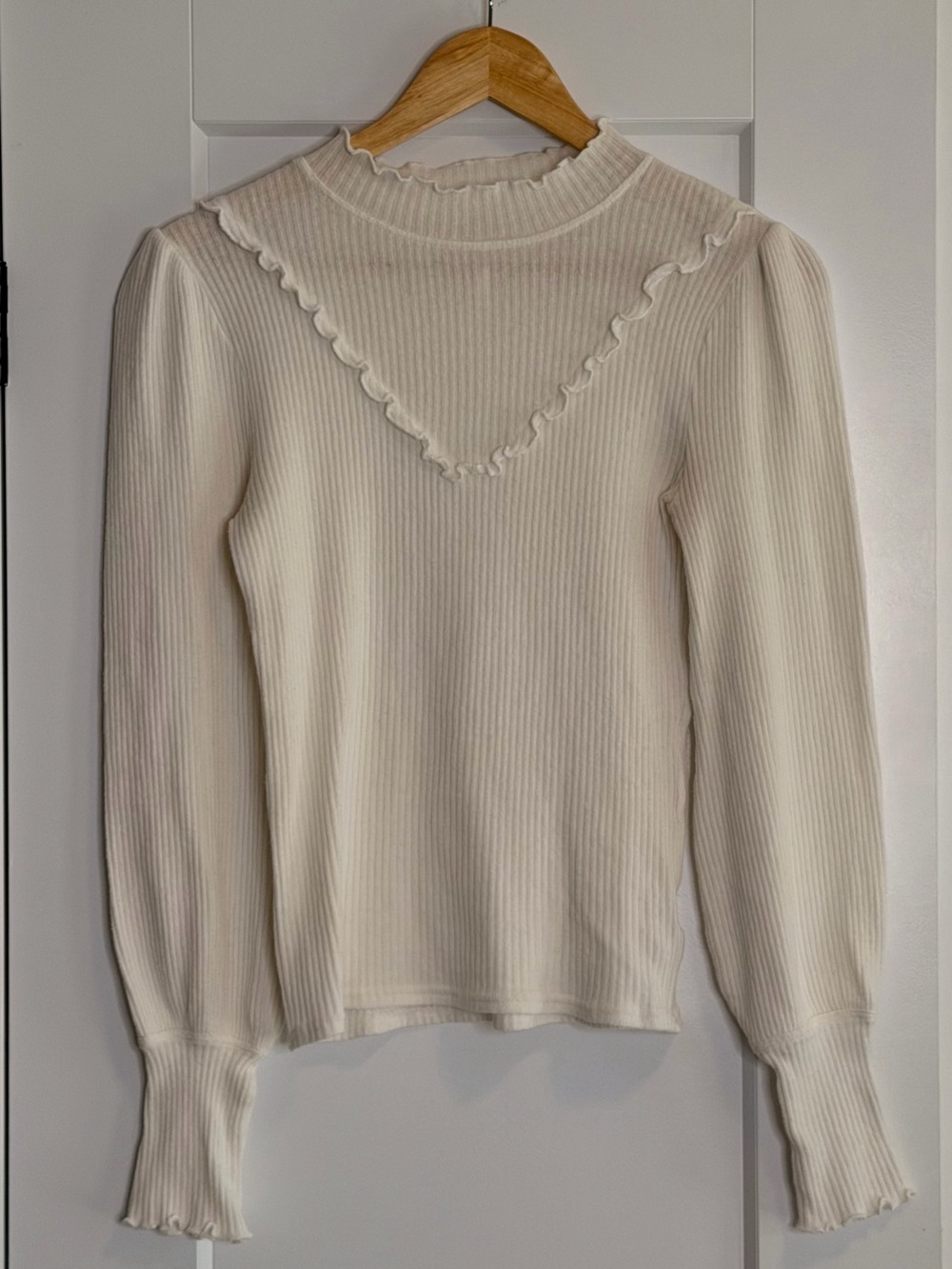 💛2 for 20-Free People Cream Ribbed Mock Neck Sweater